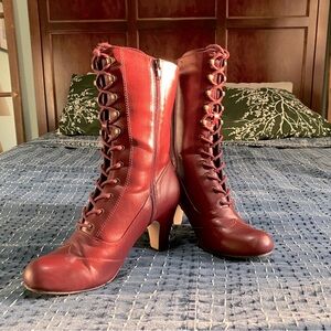 Chelsea Crew Burgundy Boots